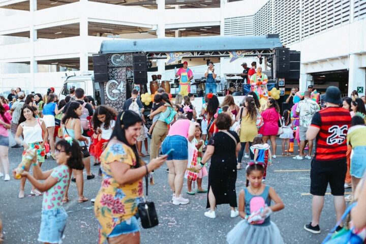 Já é Carnaval! Shopping de Salvador recebe bailinho com Tio Paulinho e brinquedos neste sábado (27)